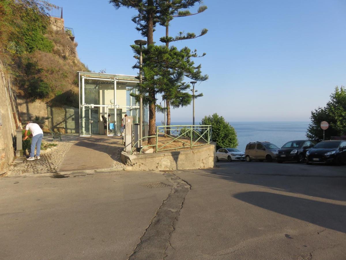 Amaita Apartment Ventimiglia Ngoại thất bức ảnh